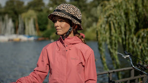 Yakkay Tokyo Feline Flair woman picture